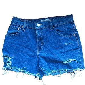 LEVI’S DENIM SHORTS 550,Cutoffs size 8